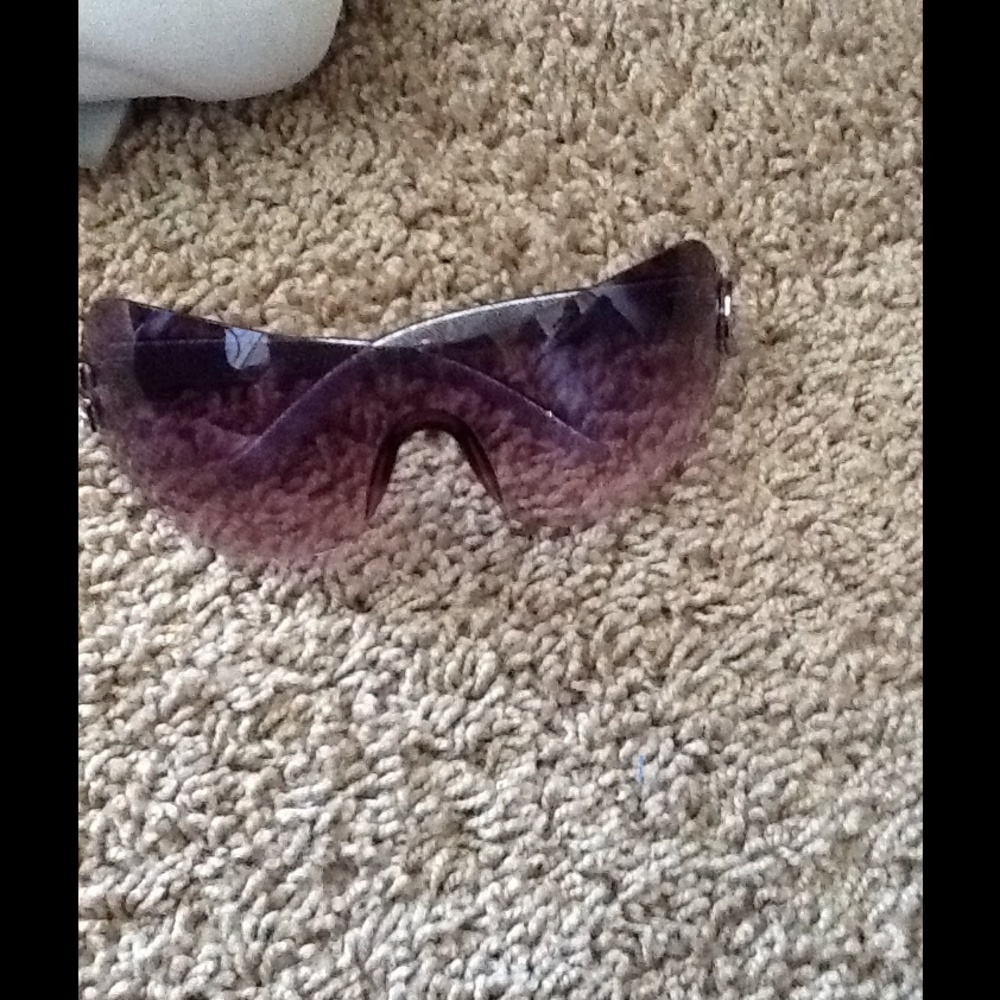 D&G case with glasses